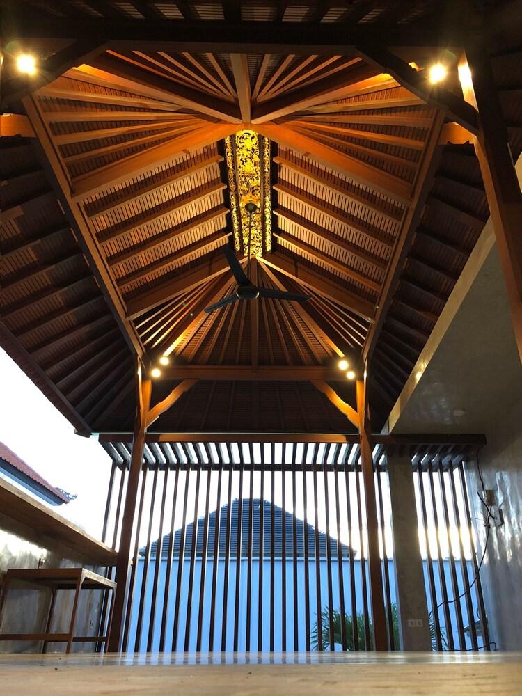 Perissos Echo Beach Canggu Exterior foto