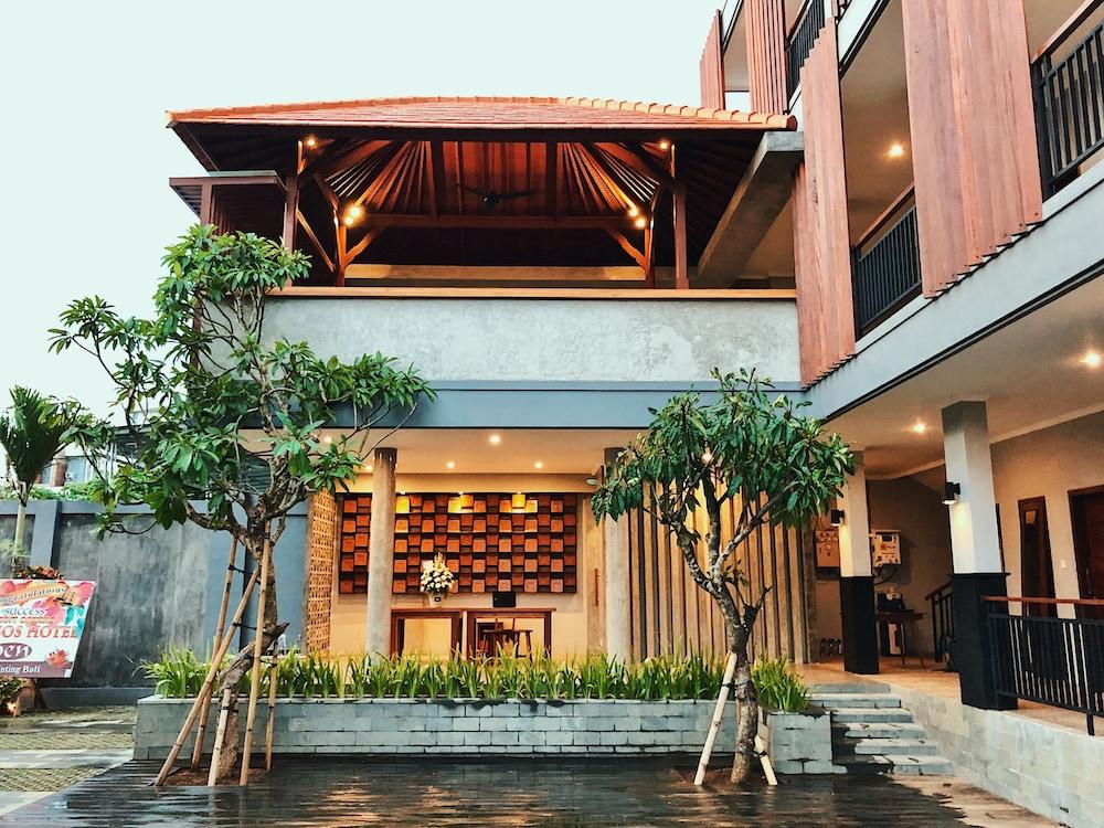 Perissos Echo Beach Canggu Exterior foto